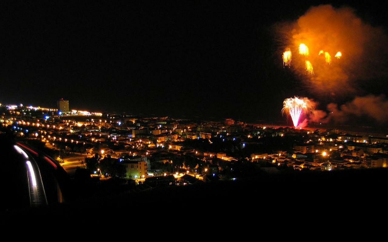 فيرمو Appartamento A Palazzo Vinci المظهر الخارجي الصورة